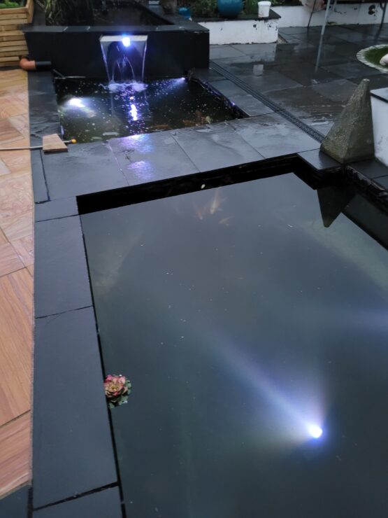 Ponds and water features - Image 12