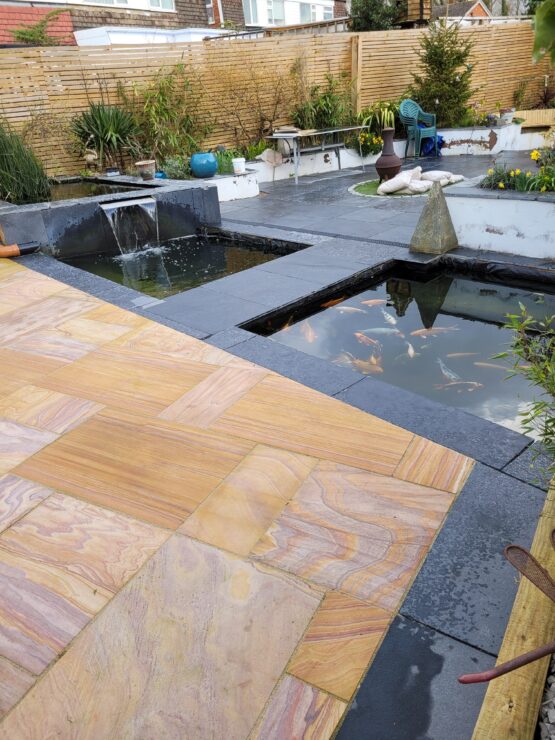 Ponds and water features - Image 11