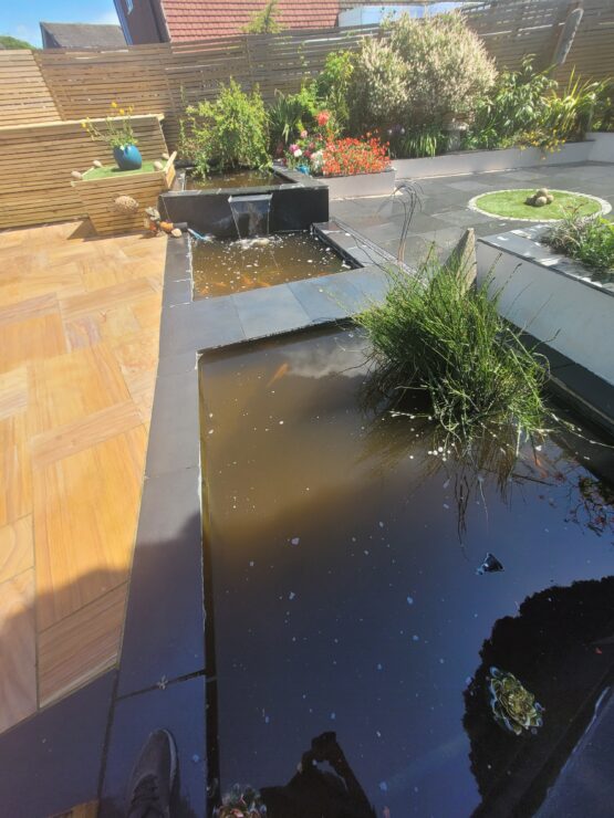 Ponds and water features - Image 7